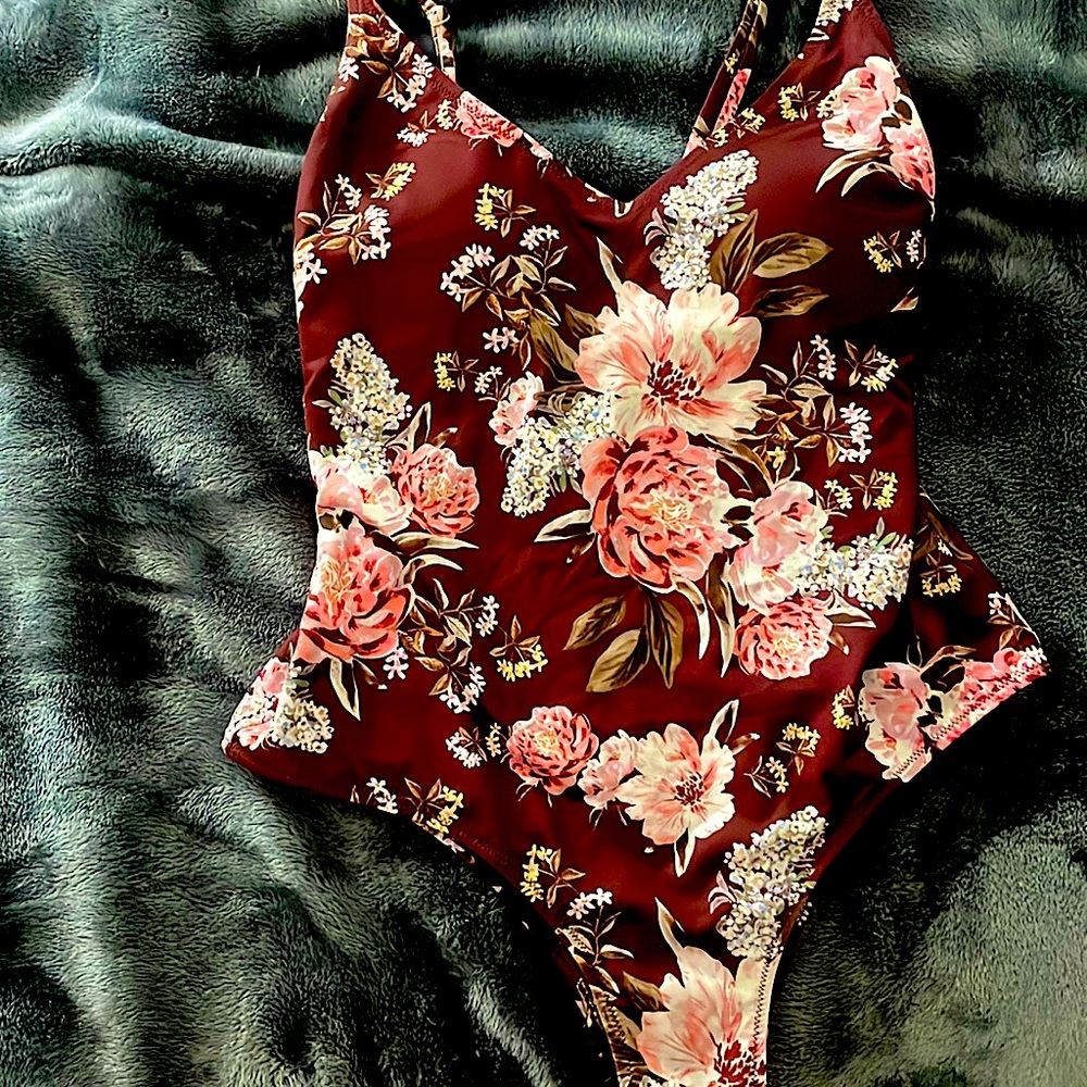 BRAND NEWburgundy  floral one piece  womens swim suit new worn brand new no tags